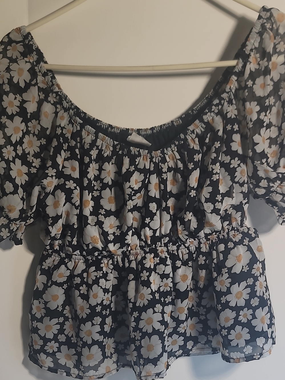 No Boundaries Black Daisy Print Off-Shoulder Peplum Top
